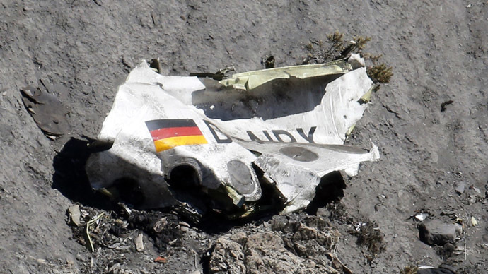 ​Germanwings co-pilot 'rehearsed' descent hours before doomed flight
