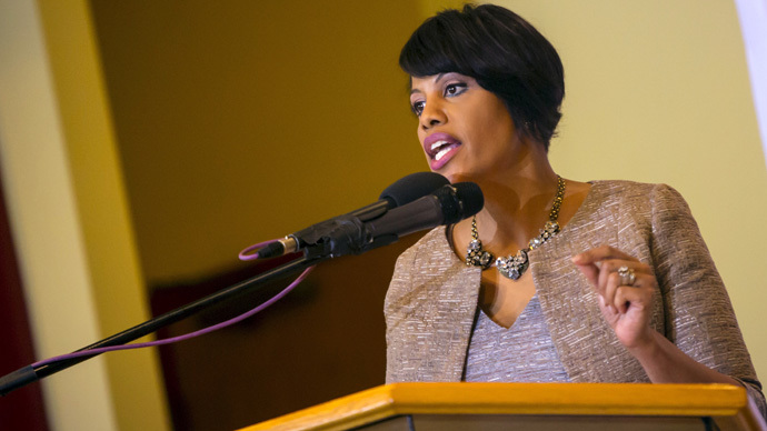 Baltimore mayor seeks DoJ review of police, announces mandatory body cam plan