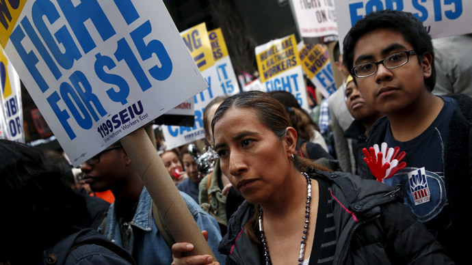 NY Gov. considers wage increases for fast food workers, bypassing lawmakers