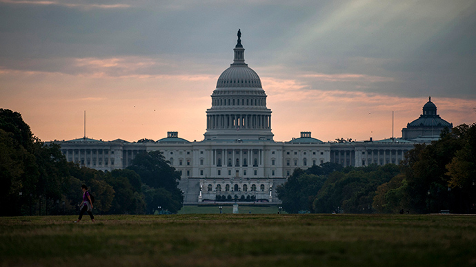 Senate passes bill giving Congress right to review Iran nuke deal