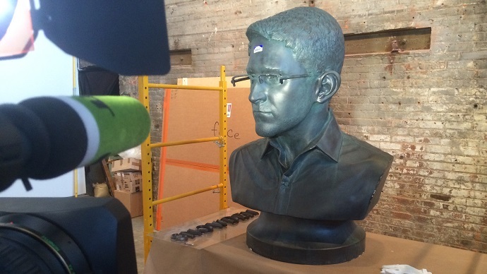 Snowden freed: NYPD releases illegally installed bust for art show