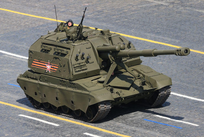 A MSTA-S self-propelled howitzer at the military parade to mark the 70th anniversary of Victory in the 1941-1945 Great Patriotic War. (RIA Novosti/Anton Denisov)