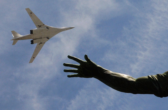 Tupolev Tu-160 Blackjack strategic bombers during the military parade to mark the 70th anniversary of Victory in the 1941-1945 Great Patriotic War. (RIA Novosti/Vladimir Fedorenko)