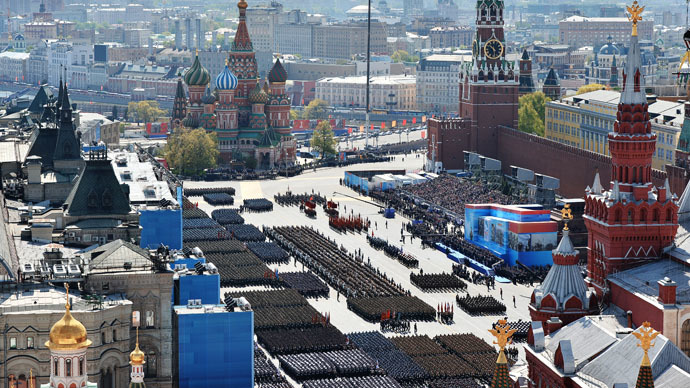 ​70 for Victory: Armata tanks, nuclear bombers, intl boots in Moscow for V-Day