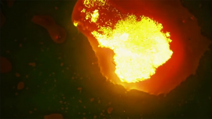 Supercooled liquid shines bright like lava when touched (VIDEO)
