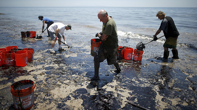 California oil spill: State of emergency declared, up to 105,000 gallons leaked