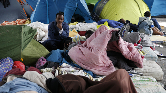Paris orders closure of illegal migrants camp in northern suburb fearing disease & epidemic