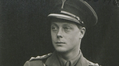 ​Nazi king? Fascist sympathizer Edward VIII wanted Britain bombed, historian claims