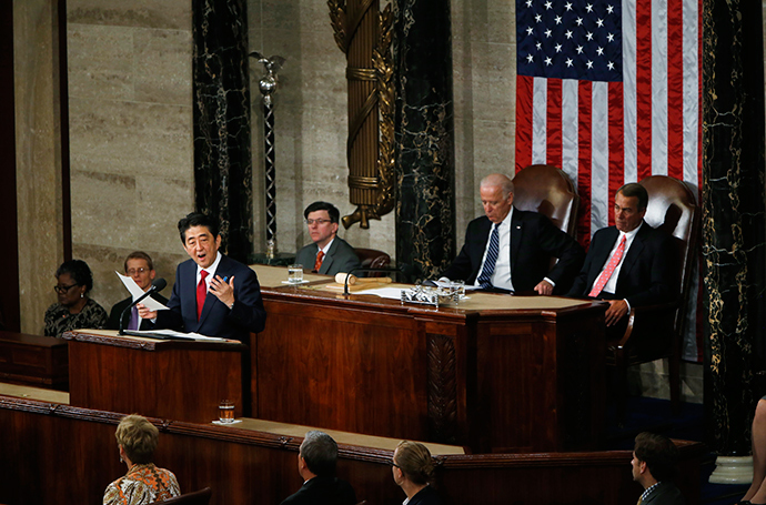 Japanese Prime Minister Shinzo Abe addresses a joint meeting of the U.S. Congress on Capitol Hill in Washington, April 29, 2015 (Reuters / Jonathan Ernst)