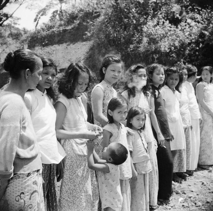 Chinese and Malayan girls forcibly taken from Penang by the Japanese to work as 'comfort girls' for the troops (image from wikipedia.org)