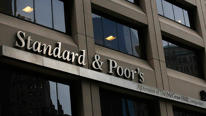 S&P downgrades Greece, warns of default if no deal with creditors