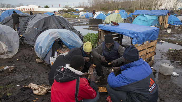 ​French govt to equip Calais shanty town with toilets, electricity, water