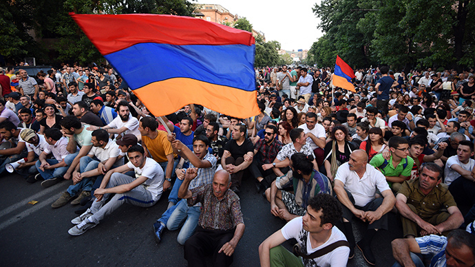 Thousands protest electricity bills in Armenia's capital