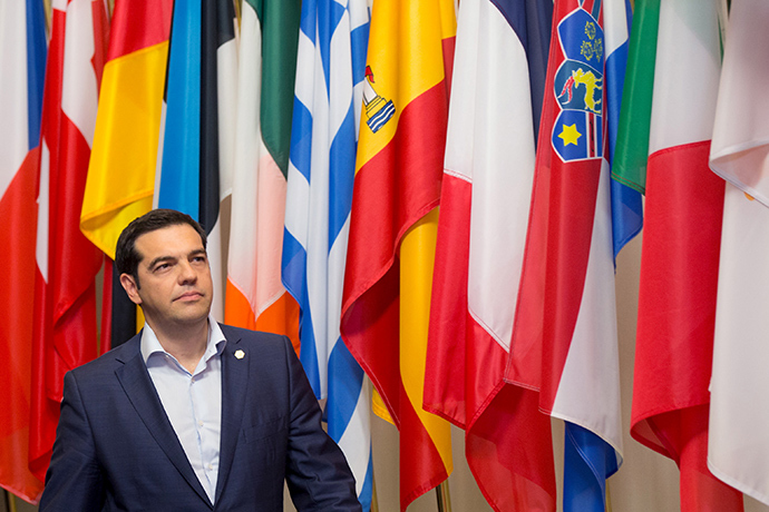 Greek Prime Minister Alexis Tsipras leaves the EU Council headquarters after a European Union leaders summit in Brussels, Belgium, June 26, 2015 (Reuters / Philippe Wojazer)