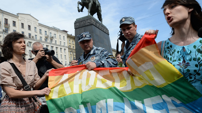 Moscow lawmaker seeks rainbow flag ban after Facebook fanfare of US gay marriage verdict