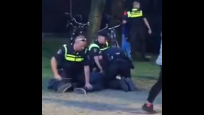 Man dies in hospital following brutal arrest by Dutch police