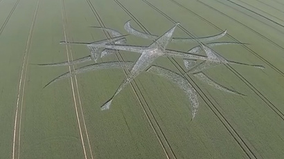 Mysterious crop patterns appear near Stonehenge (VIDEO)