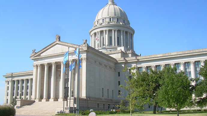 Oklahoma’s top court orders removal of 10 Commandments monument