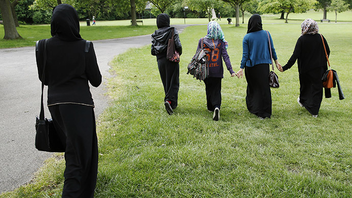 Muslim woman sues Michigan police after forced headscarf removal