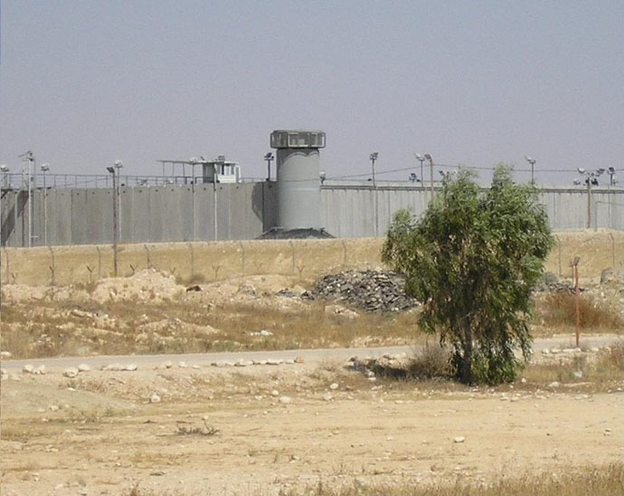 Ktzi'ot Prison (Photo from wikipedia.org)