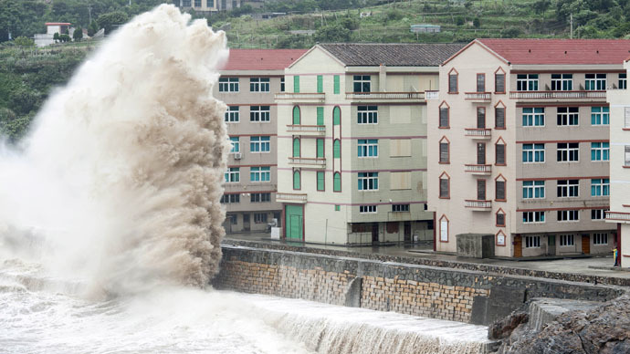 Over a million people evacuated from China east coast as typhoon Chan-hom hits (PHOTOS, VIDEO)