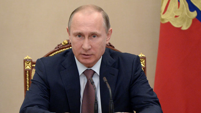 Putin inks law on rating agencies’ activities in Russia