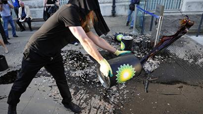 BP 'trolls' accused of threatening oil spill critics on Facebook