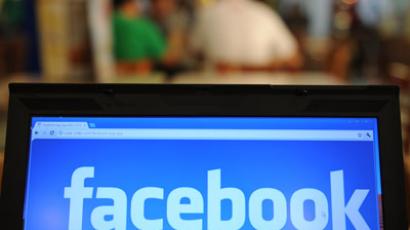 Facebook profits drop 79% but mobile ad revenue takes off