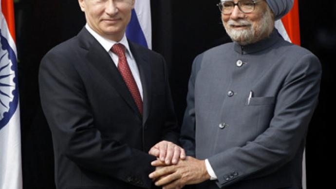 Russia signs $3bn arms deals with India