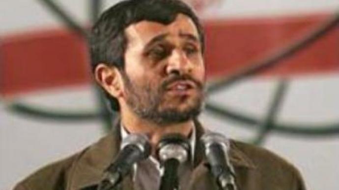 Ahmadinejad challenges Bush to debate