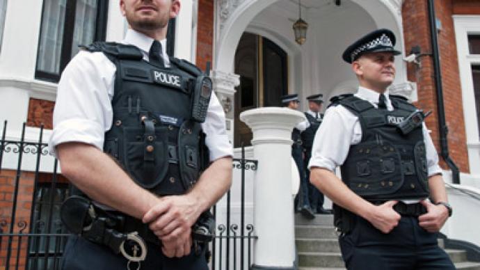 Assange's $4.5-million lockdown: UK police spending huge sums on 24-hour patrol