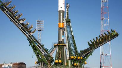 Soyuz crew launched into space