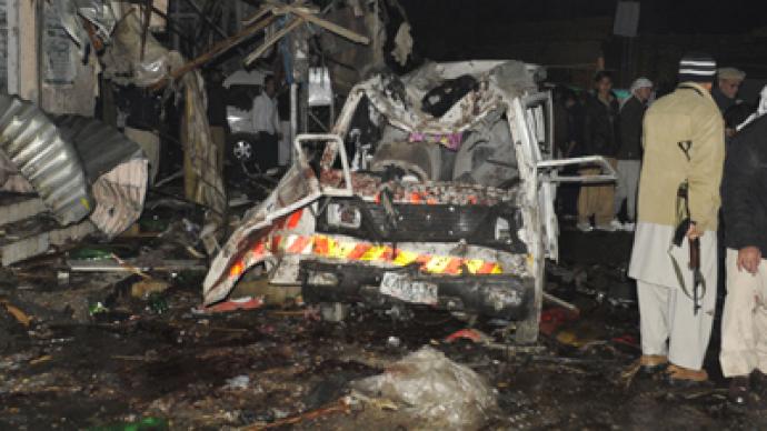 Series of bombings kill 115 in Pakistan