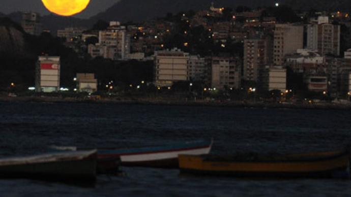 Kind of Blue: Second full moon in month fills night sky