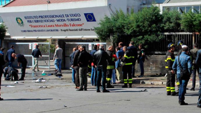 Bomb blast hits Italian school: at least 1 dead