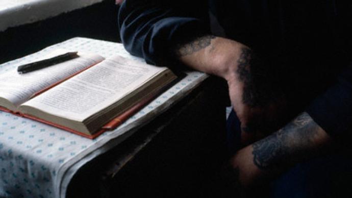 Out of prison through books: Brazilian inmates may shorten terms by reading