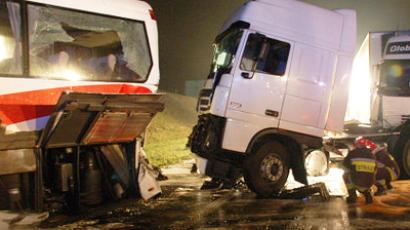 Car trapped in boiling pit, driver and passenger survive