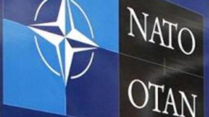 Bush approves aid for NATO applicants