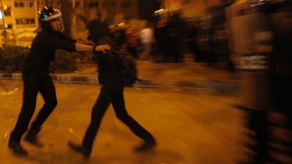Morsi declares state of emergency in Egypt after 7 people die in fresh clashes (VIDEO)