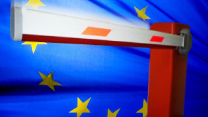Prague hints on possible split with EU as Lisbon treaty is signed