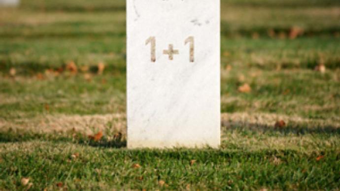 Double-decker graves – the new symbol of London