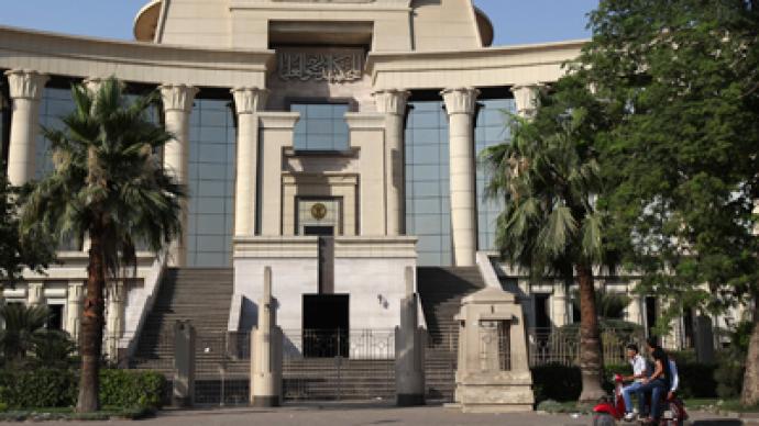 Egyptian court rules army cannot arrest civilians