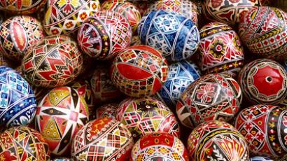 Eggstraordinary day: Easter celebrations in Russia (VIDEO)