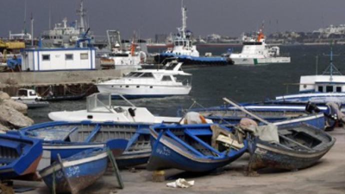 Foreigners flee Tripoli fighting on speedboat
