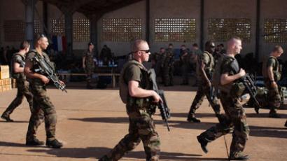 Mali in crisis: Increasing numbers of French troops engage in direct combat