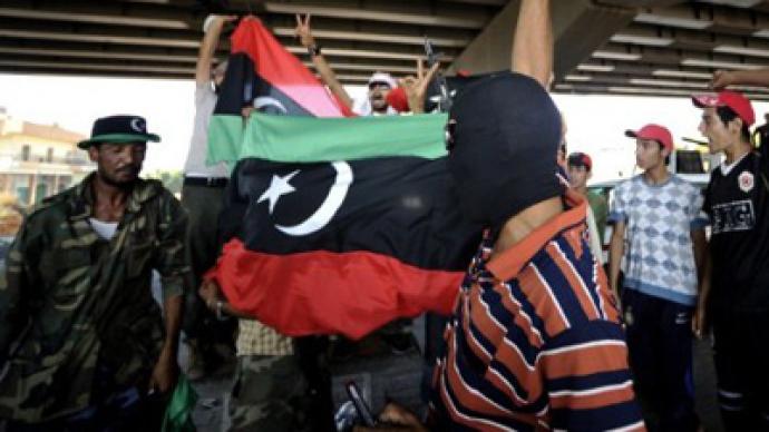Noose tightens around Gaddafi's Tripoli