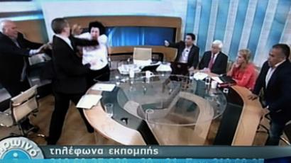 Jordanian MP pulls a gun during live TV debate on Syria (VIDEO)