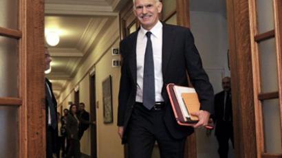 Greek PM Papandreou survives vote
