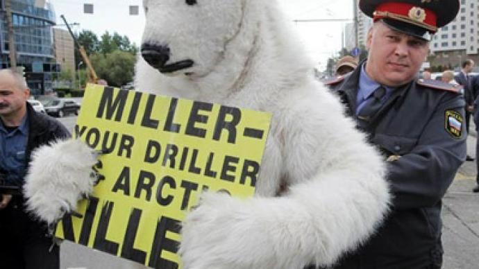 Polar Protest: Greenpeace Arctic drilling demo ends in arrests