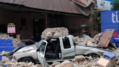 6.4 quake strikes southwest Mexico, tremors felt in capital